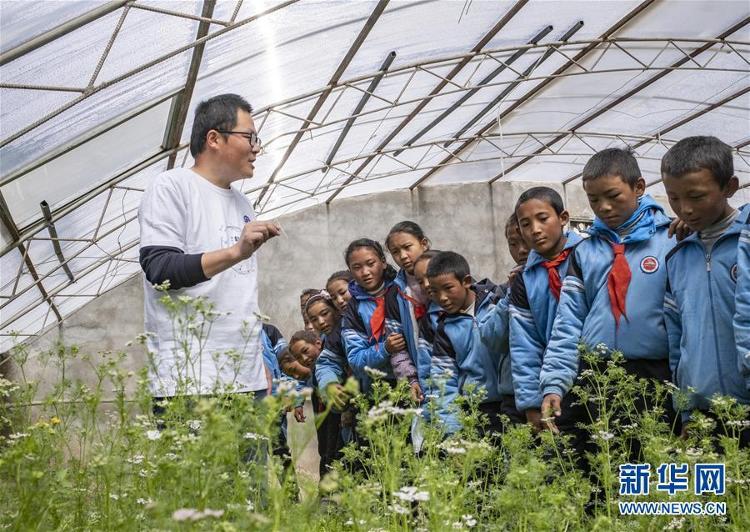 新华网珠峰脚下的公众科学日活动