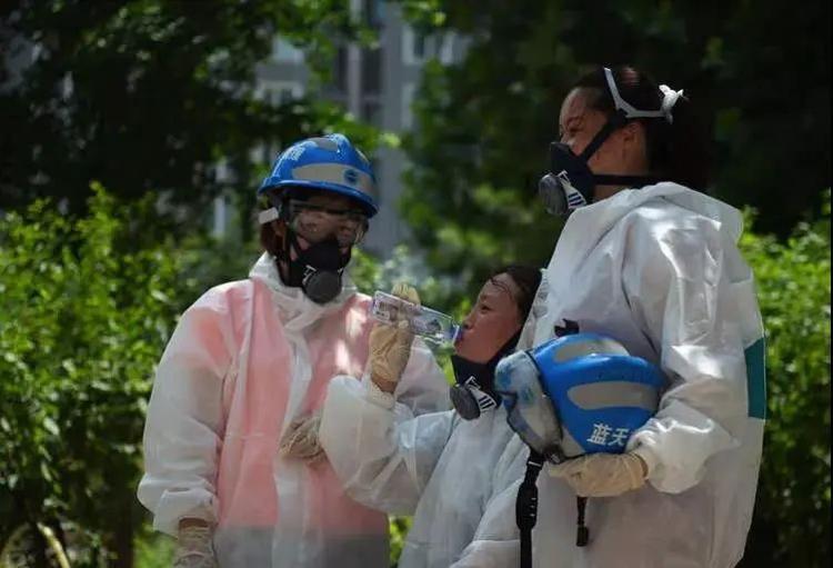 这群“乘风破浪”的小姐姐，最美！这群“乘风破浪”的小姐姐，最美！