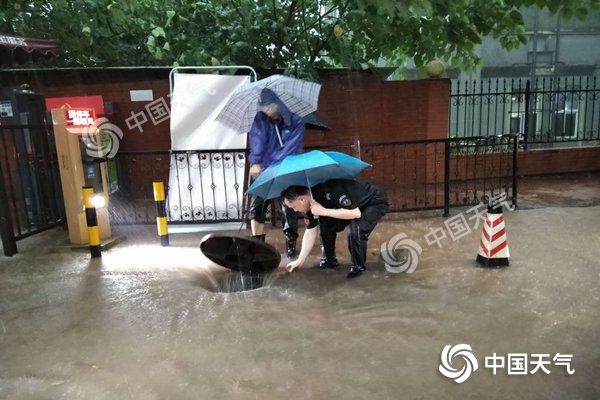 华南长江中下游雨势加强 华南一带继续“蒸桑拿”