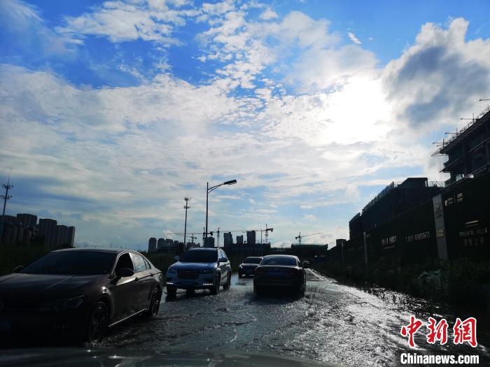 杭州暴雨“侵袭”杭州 预计出梅前还将经历一轮强降雨