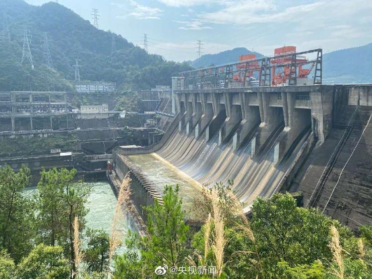 水库|水位回落，浙江新安江水库关闭泄洪闸