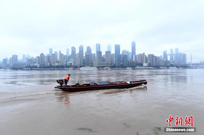 中国新闻网|暴雨高温“霸屏”南方天气 8省份局地有大暴雨