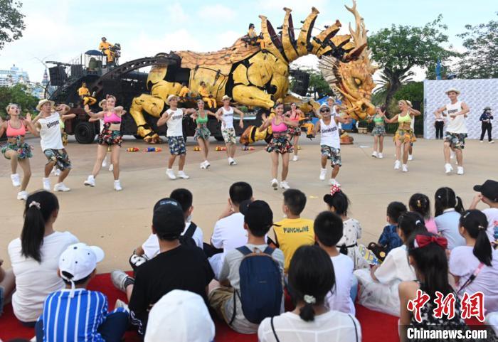 【】赢回“宅在家”的你！抓住暑期经济，商家拼了