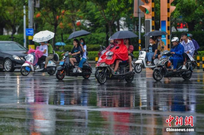 【】华北东北黄淮多降雨 台风“森拉克”影响华南