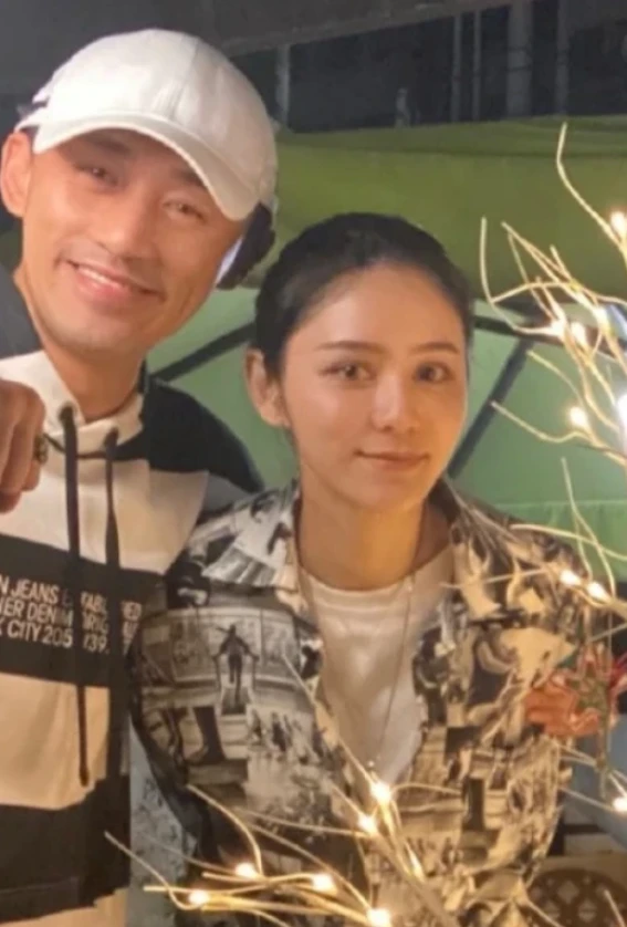 林峰和老婆图片