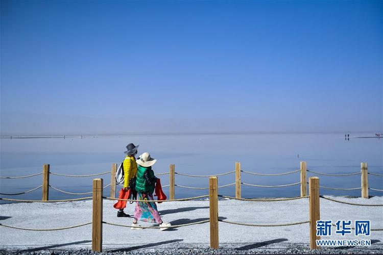 新华网|青藏铁路串起高原旅游“珍珠链”