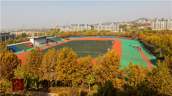 深秋时节,走进位于山东省淄博市淄川区的山东水利技师学院,校园宛如一