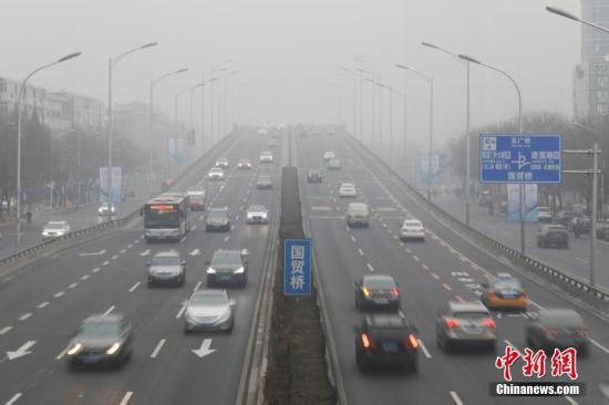 华北黄淮有雾霾天气 中东部将有大范围雨雪降温过程