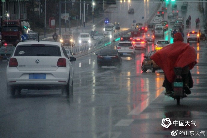 大众报业·海报新闻|山东发布寒潮预警！降雨过后部分地区最低气温降到0℃以下