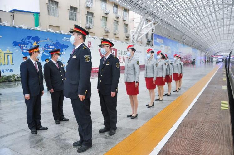 青岛客运段北京动车队:一场特殊的宣誓仪式