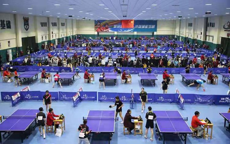 2020年“开拓杯”全国少儿乒乓球比赛在鲁能乒校开赛