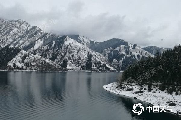 西北华北等地降雪增多，南方气温低迷湿冷感明显