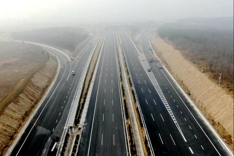 青兰高速莱芜至泰安段改扩建7标段建成通车