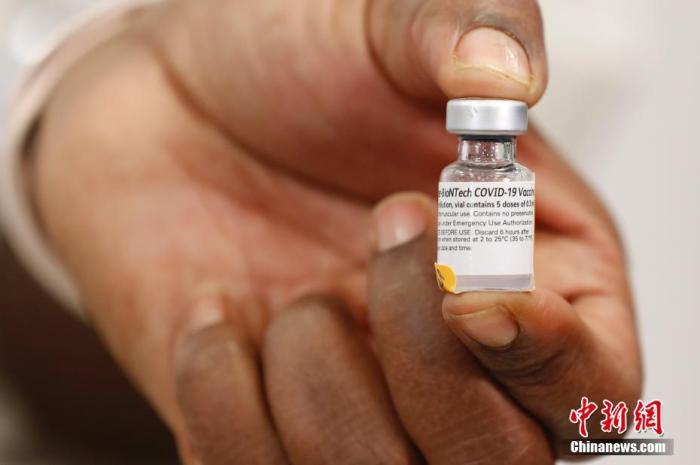 美超百万人注射首剂疫苗 政府称增购1亿剂辉瑞疫苗