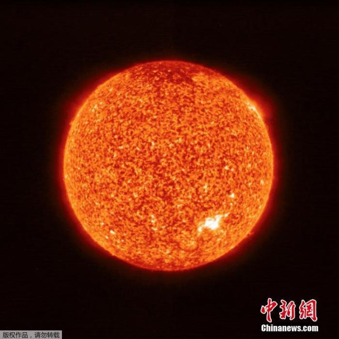 一亿度高温下运行20秒！韩国“人造太阳”刷新纪录
