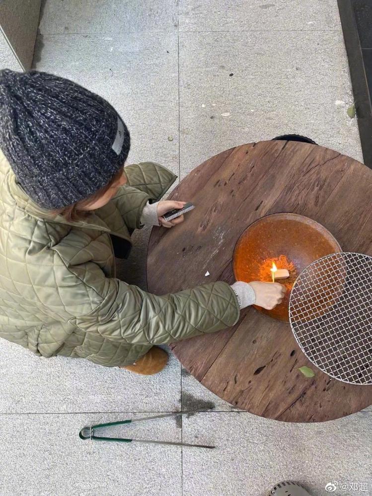 邓超|孙俪烤红薯太接地气 邓超喊话：快去拍戏