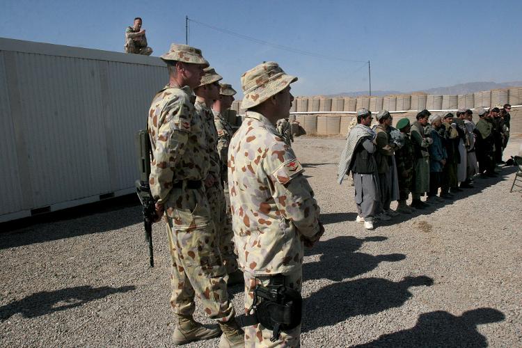 澳大利亚军队再曝丑闻：两名士兵被控强奸未成年少女