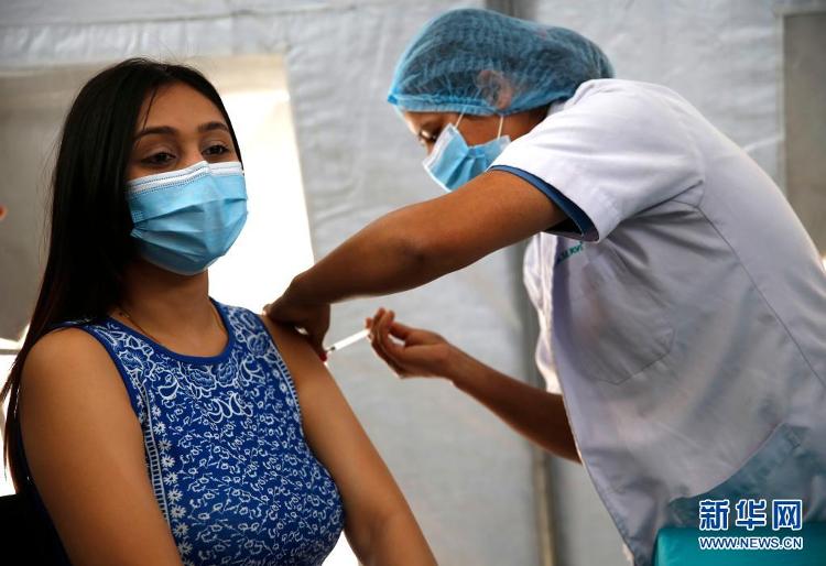 通讯：尼泊尔民众踊跃接种中国援助新冠疫苗