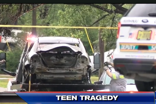 美国17岁女孩试图逃离起火汽车 不慎踩到电线触电身亡