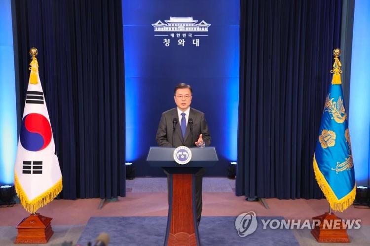 韩国总统文在寅发表就职4周年演讲 期待半岛和平繁荣