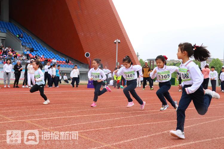 青岛胶州市第六实验小学举办春季田径运动会 2300余名师生共同参与