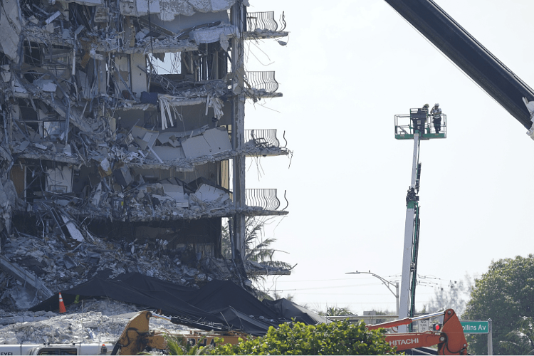 谁来为迈阿密大楼倒塌事故买单？美工程师揭背后政治把戏