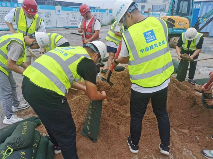 台风bob.com过境 济南近三千处建筑工地零险情