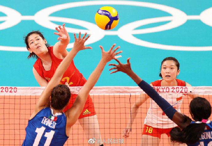 中国女排3-0击败意大利，取得小组赛首胜
