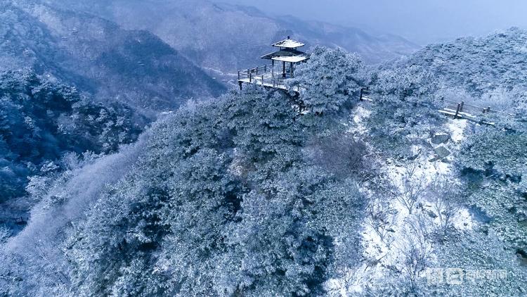 济南南部山区冬季景点图片