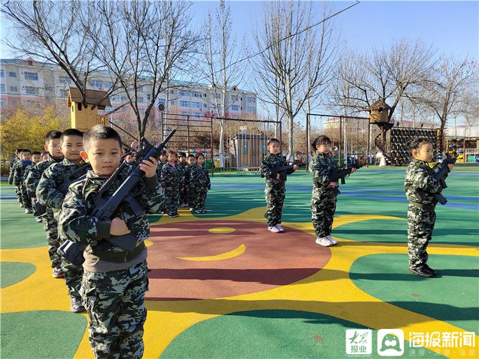 童心築夢向未來利津縣第二實驗幼兒園舉行新學期首次升旗儀式