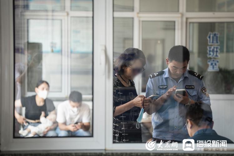 警察荣誉剧情介绍:取材济南这个派出所：“夏洁给吴大夫道歉”“赵继伟喂一周蚊子”都是真事  第2张