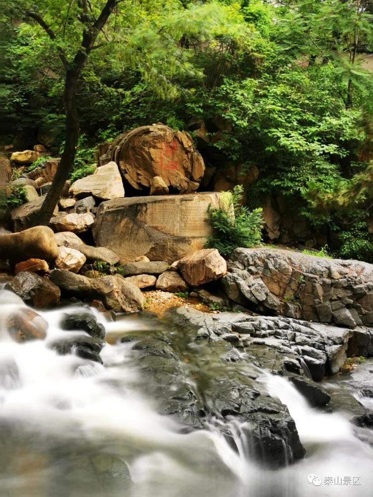 雨後泰山溪水潺潺山澗瀑布賞心悅目