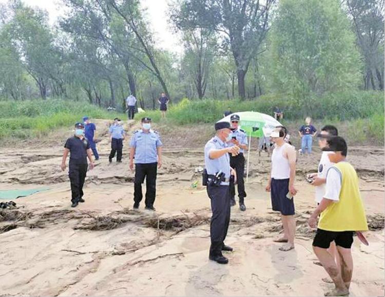 注意！黄河堤坝道路全线禁止烧烤、随意停车，已有人被处罚