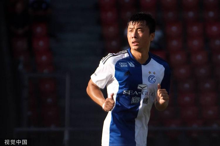 中国球员李磊与瑞士草蜢俱乐部终止合同