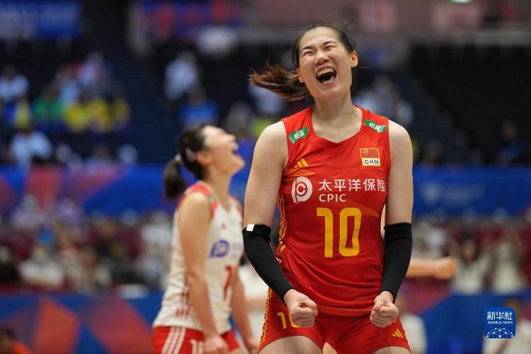 世界女排联赛：中国队胜巴西队