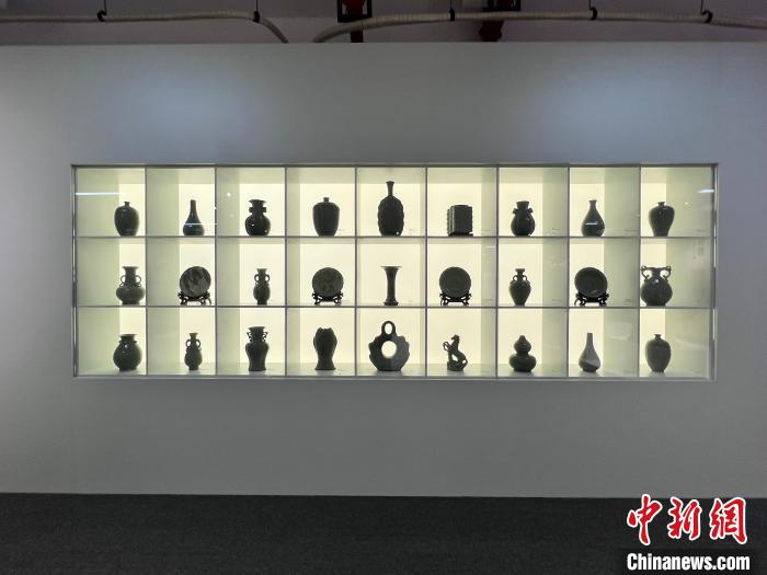 （杭州亚运会）两代非遗传承人：以“瓷”为媒  促中外文明交流
