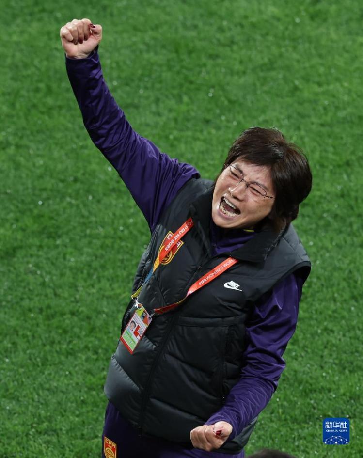 中国女足教练图片