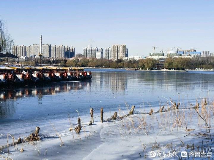 济南大明湖冬季图片图片