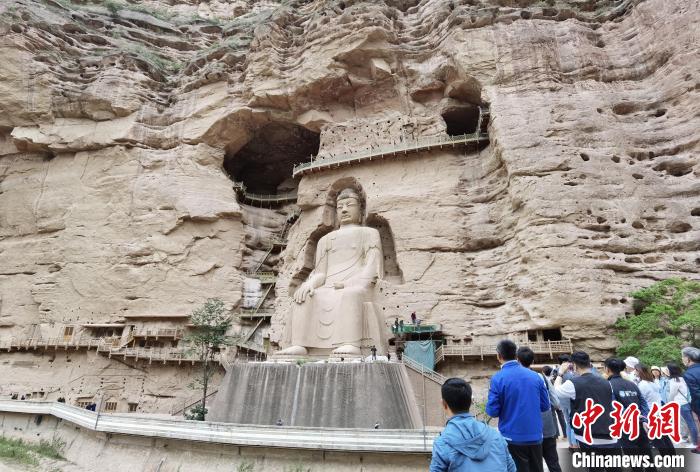 世界文化遗产炳灵寺石窟恢复开放
