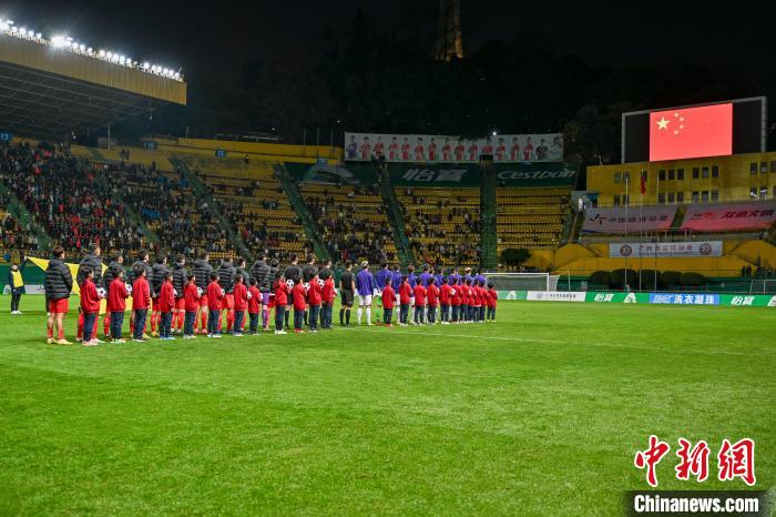广东队点球战败中国香港队夺患上第42届省港杯冠军