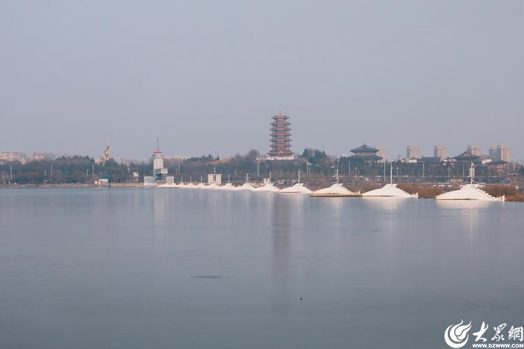 临沂沂河边风景图片