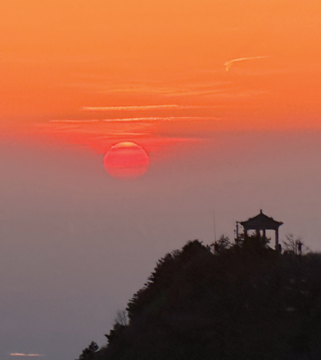 泰山晚霞夕照图片图片