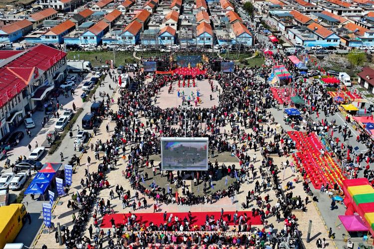 半岛BOB传承古老祭海仪式 共同保护海洋环境” 青岛田横祭海节隆重举行(图1)