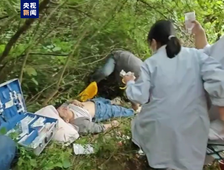 广西柳州市柳城县发生滚石伤人事件 致1死5伤