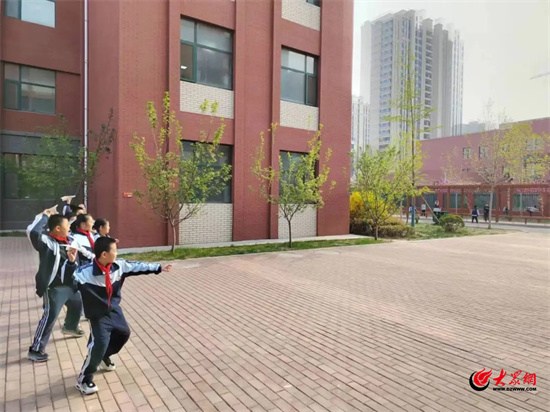 万博的网址到底是哪个潍坊市寒亭区河西学校举办科技创新系列活动(图2)
