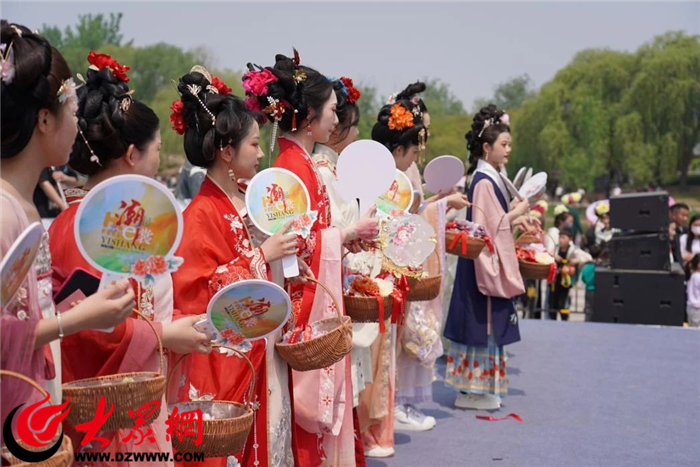 菏泽市首届大学生牡丹文化节牡丹形象设计大赛举行_要闻_大众网(图3)