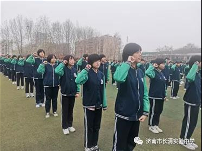 长清区实验中学初三级部召开百日誓师大会