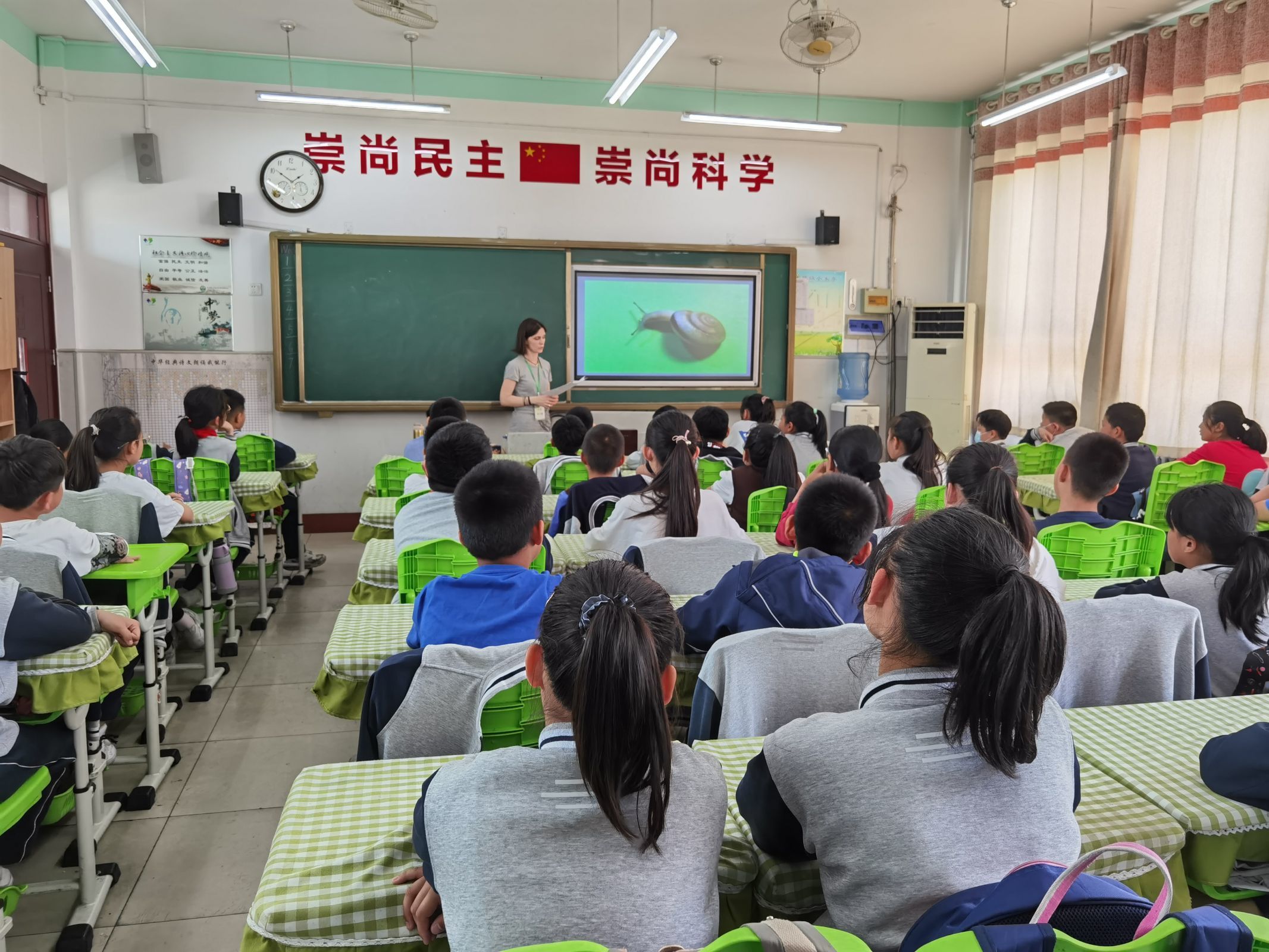 山师附小雅居园校区图片