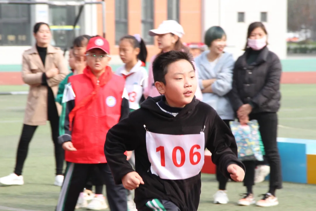 肥城市凤山学校简介图片