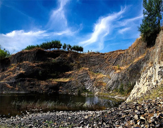 昌乐火山口地质公园图片